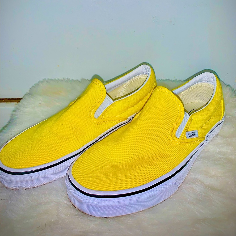 Yellow slip on vans classic